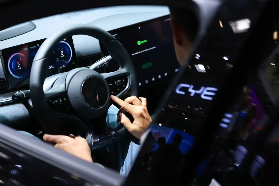 欧盟提高对华电动车关税没用 打铁还得自身硬