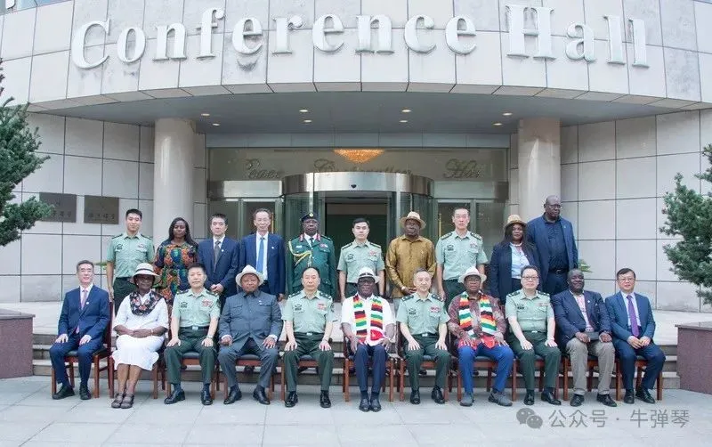 来北京的领导人中，有一位特殊的客人