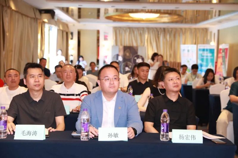 1755760187787197.jpg 640 (1).jpg